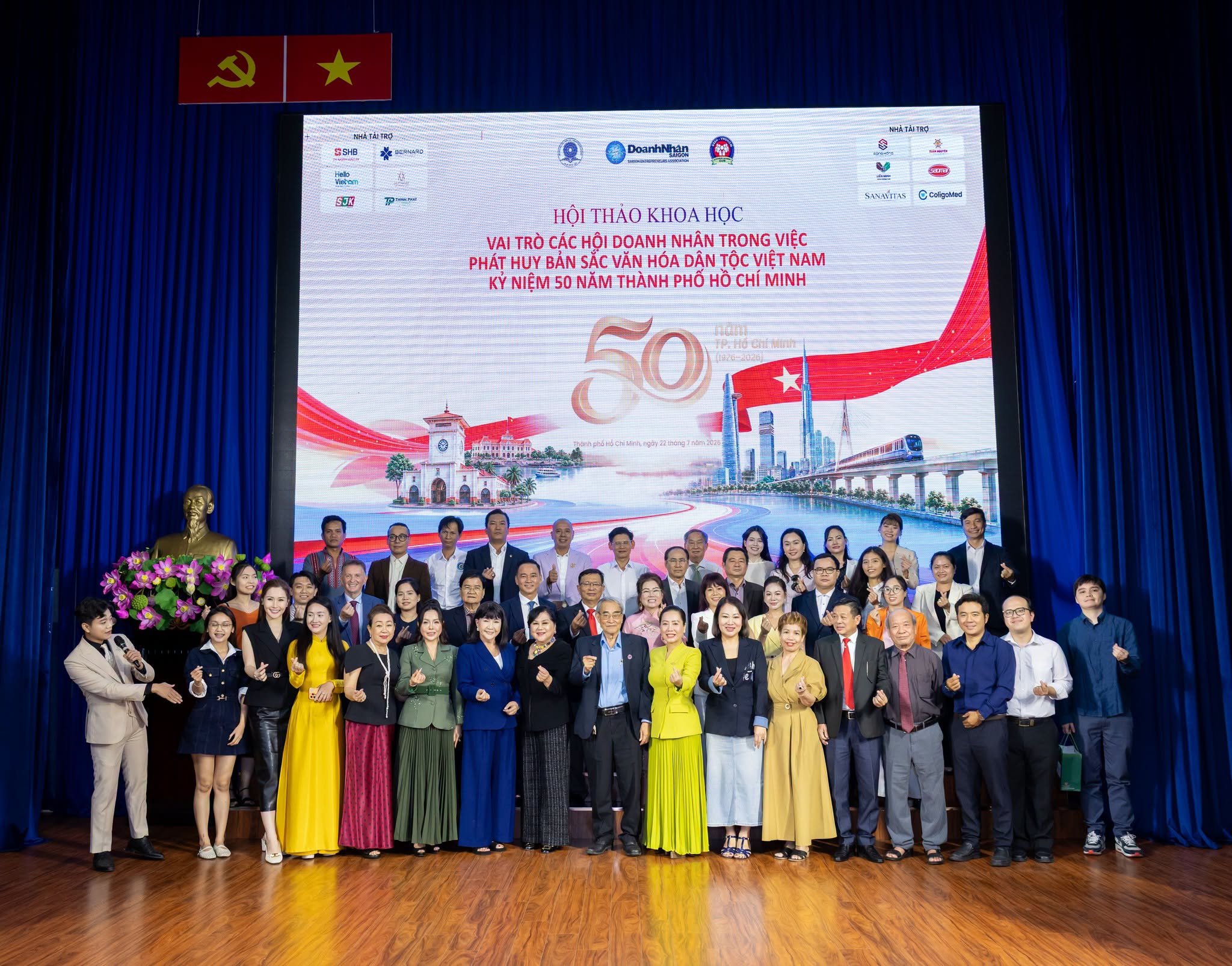 Hội thảo Khoa học “Vai trò các Hội Doanh nhân trong việc phát huy bản sắc Văn hóa dân tộc Việt Nam của Cộng đồng Doanh nhân - Kỷ niệm 50 năm Thành Phố Hồ Chí Minh” Hội thảo Khoa học “Vai trò các Hội Doanh nhân trong việc phát huy bản sắc Văn hóa dân tộc Việt Nam của Cộng đồng Doanh nhân - Kỷ niệm 50 năm Thành Phố Hồ Chí Minh”