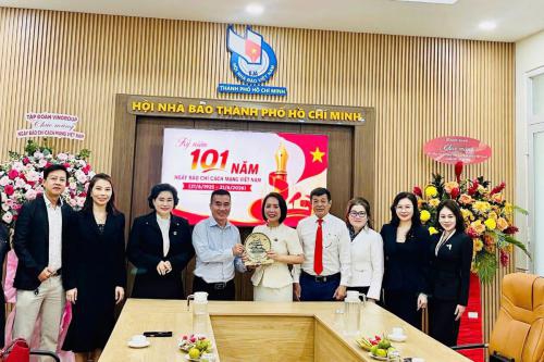 Hội Doanh nhân Sài Gòn thăm và chúc mừng Hội Nhà báo TP.HCM nhân ngày Báo chí Cách mạng Việt Nam
